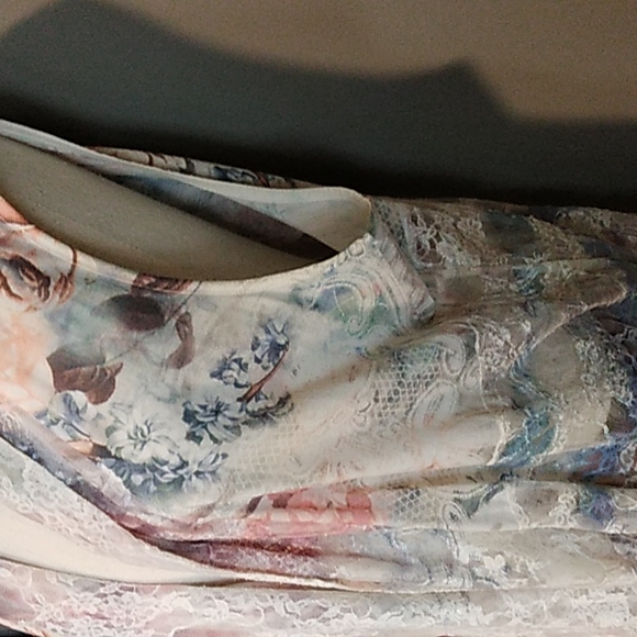 Closet Full brand Ladies sleeveless lace cover up topper cardigan floral   T1 - Picture 6 of 11